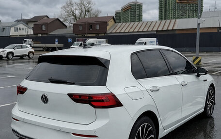 Volkswagen Golf VIII, 2021 год, 1 950 000 рублей, 3 фотография