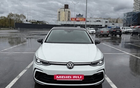 Volkswagen Golf VIII, 2021 год, 1 950 000 рублей, 2 фотография