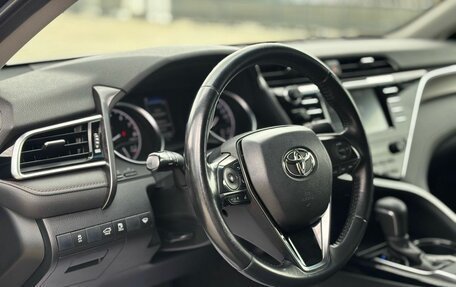 Toyota Camry, 2020 год, 2 450 000 рублей, 10 фотография