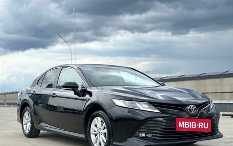 Toyota Camry, 2020 год, 2 450 000 рублей, 7 фотография