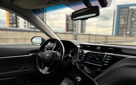 Toyota Camry, 2020 год, 2 450 000 рублей, 18 фотография