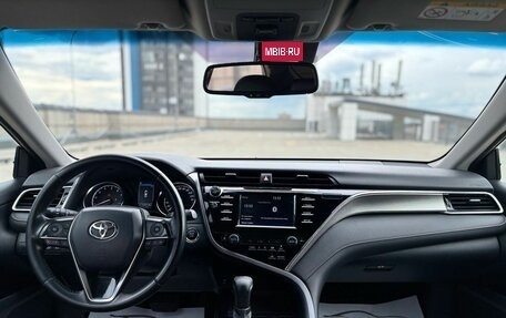 Toyota Camry, 2020 год, 2 450 000 рублей, 17 фотография