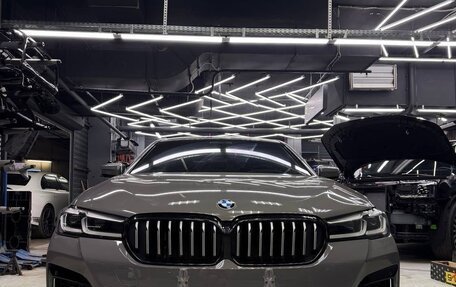 BMW 5 серия, 2020 год, 6 000 000 рублей, 19 фотография