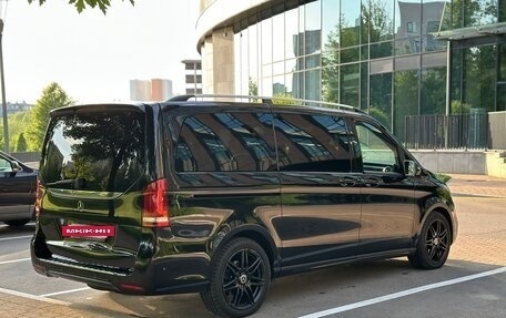 Mercedes-Benz V-Класс, 2018 год, 4 500 000 рублей, 4 фотография