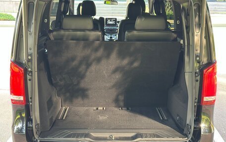 Mercedes-Benz V-Класс, 2018 год, 4 500 000 рублей, 17 фотография