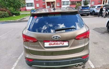 Hyundai Santa Fe III рестайлинг, 2013 год, 1 900 000 рублей, 2 фотография