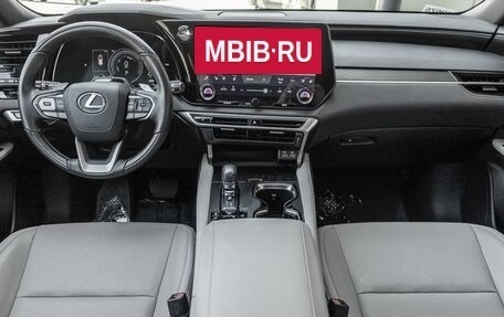 Lexus RX IV рестайлинг, 2024 год, 10 499 000 рублей, 9 фотография