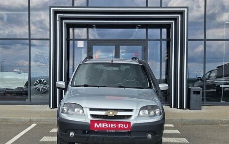 Chevrolet Niva I рестайлинг, 2018 год, 786 000 рублей, 2 фотография
