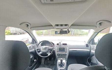 Skoda Octavia, 2011 год, 800 000 рублей, 10 фотография