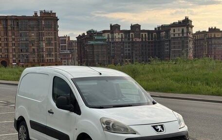 Peugeot Partner II рестайлинг 2, 2010 год, 465 000 рублей, 1 фотография