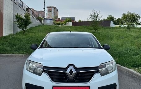 Renault Logan II, 2019 год, 550 000 рублей, 1 фотография