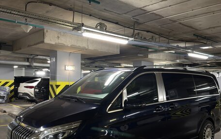 Mercedes-Benz V-Класс, 2018 год, 5 400 000 рублей, 4 фотография