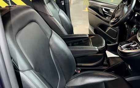Mercedes-Benz V-Класс, 2018 год, 5 400 000 рублей, 10 фотография