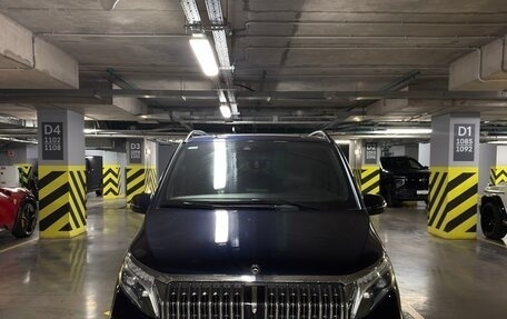Mercedes-Benz V-Класс, 2018 год, 5 400 000 рублей, 3 фотография
