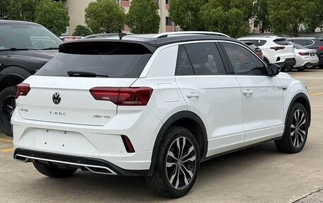 Volkswagen T-Roc I, 2023 год, 1 323 000 рублей, 4 фотография