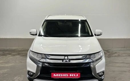 Mitsubishi Outlander III рестайлинг 3, 2018 год, 1 918 000 рублей, 4 фотография