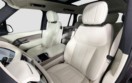 Land Rover Range Rover IV рестайлинг, 2025 год, 15 000 000 рублей, 10 фотография