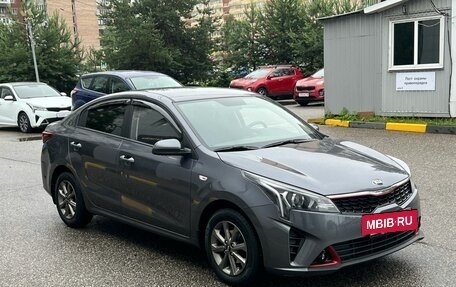 KIA Rio IV, 2021 год, 1 690 000 рублей, 3 фотография