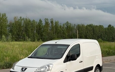 Peugeot Partner II рестайлинг 2, 2010 год, 465 000 рублей, 4 фотография