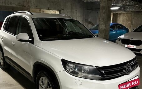 Volkswagen Tiguan I, 2016 год, 1 800 000 рублей, 2 фотография