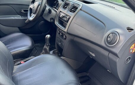 Renault Logan II, 2019 год, 550 000 рублей, 8 фотография