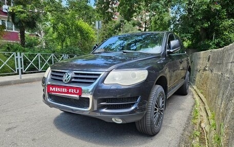 Volkswagen Touareg III, 2008 год, 890 000 рублей, 2 фотография
