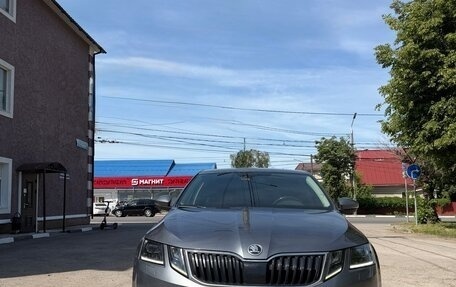 Skoda Octavia, 2018 год, 1 590 000 рублей, 4 фотография