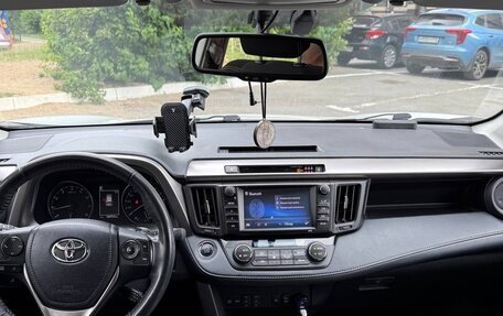 Toyota RAV4, 2019 год, 3 100 000 рублей, 9 фотография