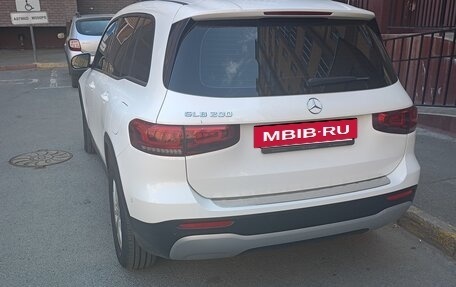 Mercedes-Benz GLB, 2020 год, 3 290 000 рублей, 3 фотография
