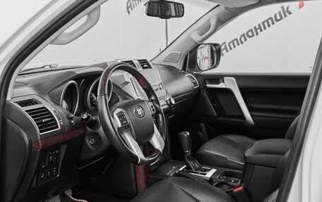 Toyota Land Cruiser Prado 150 рестайлинг 2, 2016 год, 3 985 000 рублей, 12 фотография