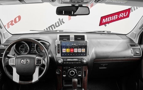 Toyota Land Cruiser Prado 150 рестайлинг 2, 2016 год, 3 985 000 рублей, 13 фотография