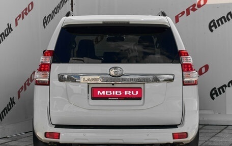 Toyota Land Cruiser Prado 150 рестайлинг 2, 2016 год, 3 985 000 рублей, 7 фотография