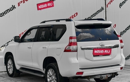 Toyota Land Cruiser Prado 150 рестайлинг 2, 2016 год, 3 985 000 рублей, 6 фотография