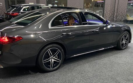 Mercedes-Benz E-Класс, 2025 год, 9 296 000 рублей, 4 фотография
