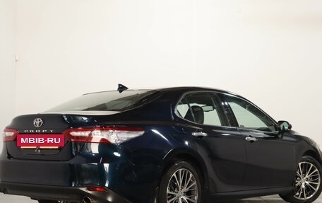 Toyota Camry, 2020 год, 3 079 000 рублей, 7 фотография