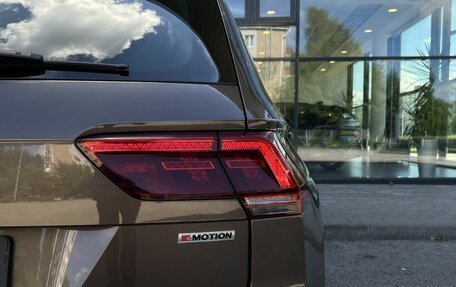 Volkswagen Tiguan II, 2018 год, 2 790 000 рублей, 10 фотография