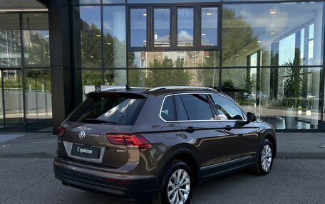 Volkswagen Tiguan II, 2018 год, 2 790 000 рублей, 5 фотография