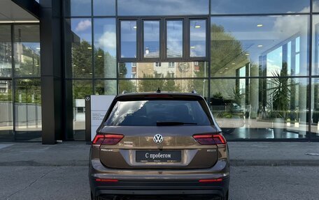 Volkswagen Tiguan II, 2018 год, 2 790 000 рублей, 6 фотография