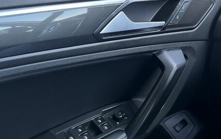 Volkswagen Tiguan II, 2018 год, 2 790 000 рублей, 15 фотография