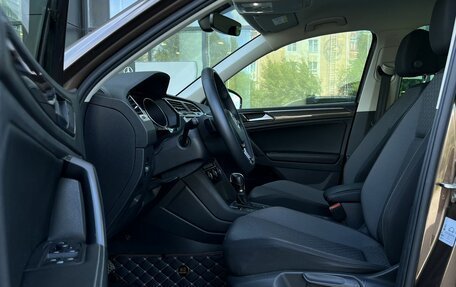 Volkswagen Tiguan II, 2018 год, 2 790 000 рублей, 14 фотография