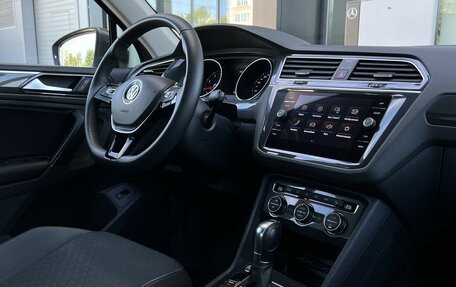 Volkswagen Tiguan II, 2018 год, 2 790 000 рублей, 27 фотография