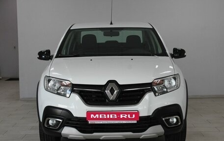 Renault Logan II, 2022 год, 1 359 900 рублей, 2 фотография
