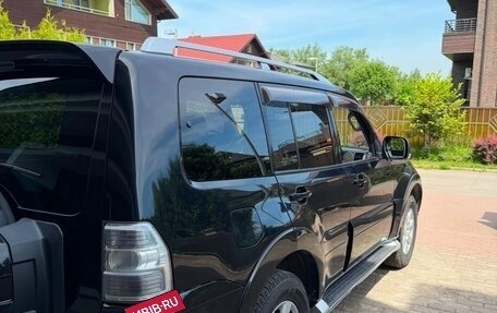 Mitsubishi Pajero IV, 2011 год, 1 685 000 рублей, 5 фотография