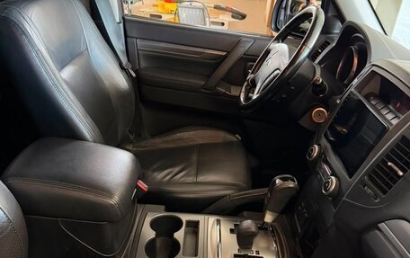 Mitsubishi Pajero IV, 2011 год, 1 685 000 рублей, 13 фотография