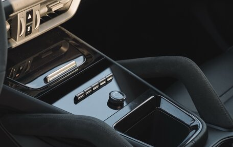 Porsche Cayenne III, 2023 год, 19 900 000 рублей, 14 фотография