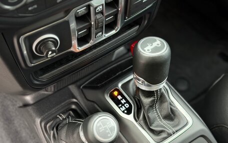 Jeep Wrangler, 2019 год, 4 100 000 рублей, 27 фотография