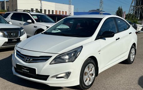 Hyundai Solaris II рестайлинг, 2015 год, 890 000 рублей, 3 фотография