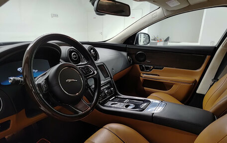 Jaguar XJ IV (X351), 2014 год, 2 200 000 рублей, 20 фотография