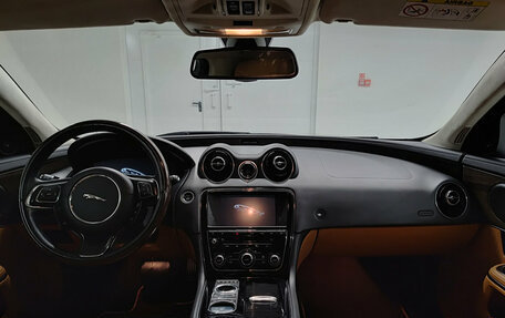 Jaguar XJ IV (X351), 2014 год, 2 200 000 рублей, 18 фотография
