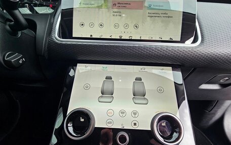 Land Rover Range Rover Velar I, 2017 год, 3 050 000 рублей, 15 фотография